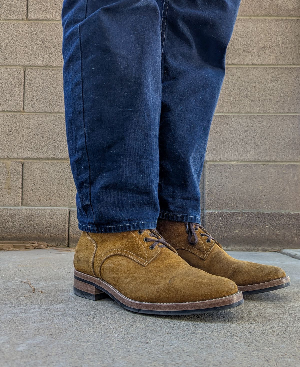 Photo by prospect_joe on January 14, 2025 of the Kiattoko Handmade Boondockers in Horween Wheat Chamois Roughout.