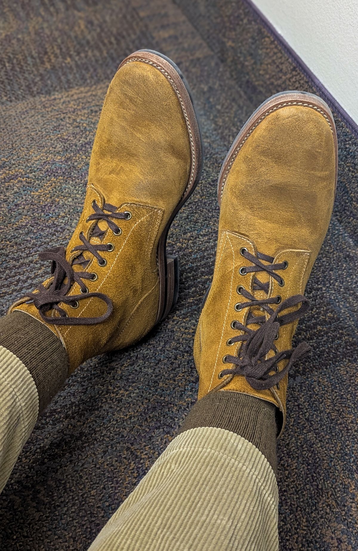 Photo by prospect_joe on March 4, 2025 of the Kiattoko Handmade Boondockers in Horween Wheat Chamois Roughout.