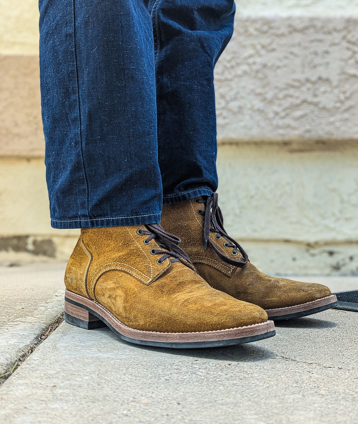 Photo by prospect_joe on May 2, 2025 of the Kiattoko Handmade Boondockers in Horween Wheat Chamois Roughout.
