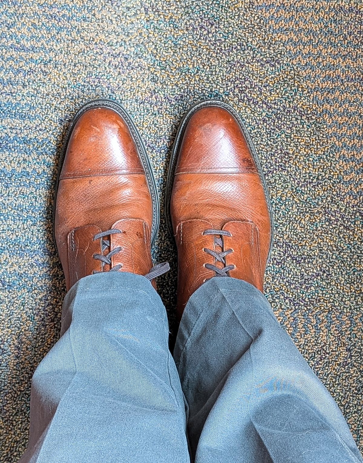 Photo by prospect_joe on July 12, 2025 of the Gaziano & Girling X Alfred Dunhill Alfred in Tanneries Haas Burgandy Leather.