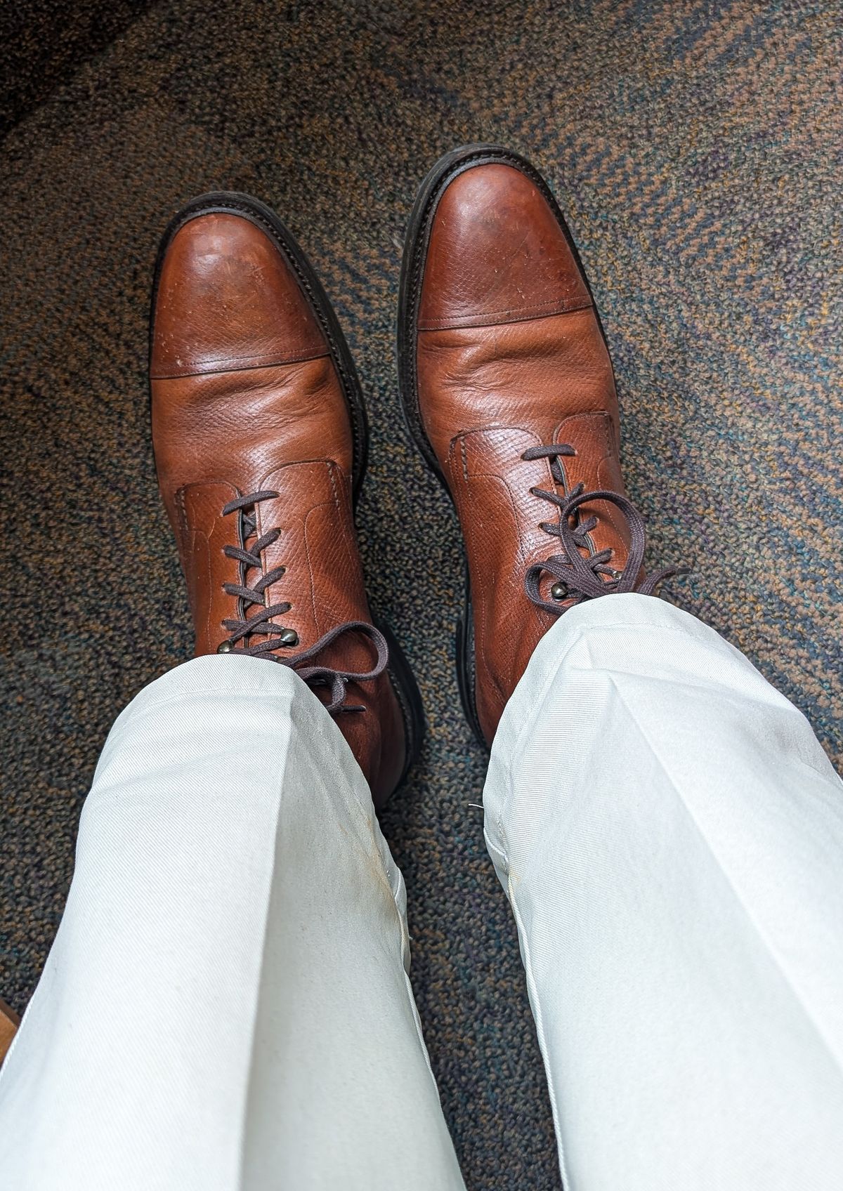 Photo by prospect_joe on August 26, 2025 of the Gaziano & Girling X Alfred Dunhill Alfred in Tanneries Haas Burgandy Leather.