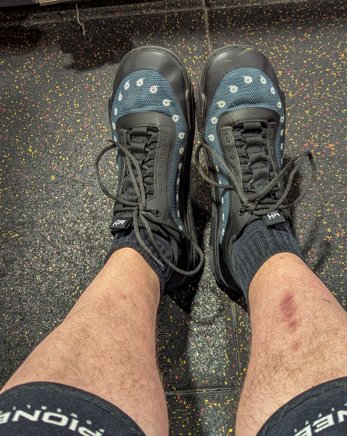 Photo by prospect_joe on January 3, 2025 of the 1Hund Barefoot Trainer in Unkown Material.