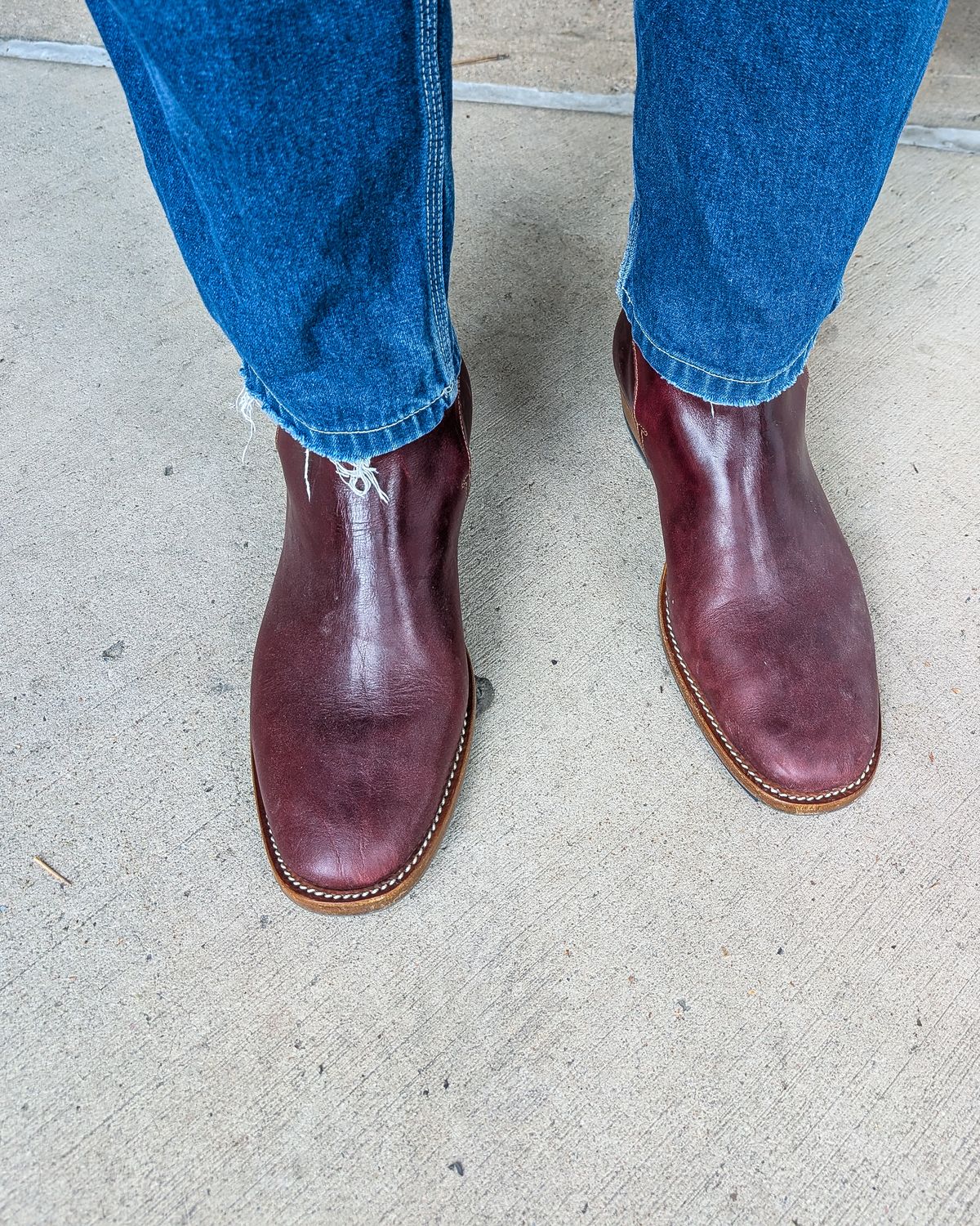 Photo by prospect_joe on May 16, 2026 of the Kiatokko Handmade Jodhpur in Wickett & Craig Burgundy Milled Traditional Harness.