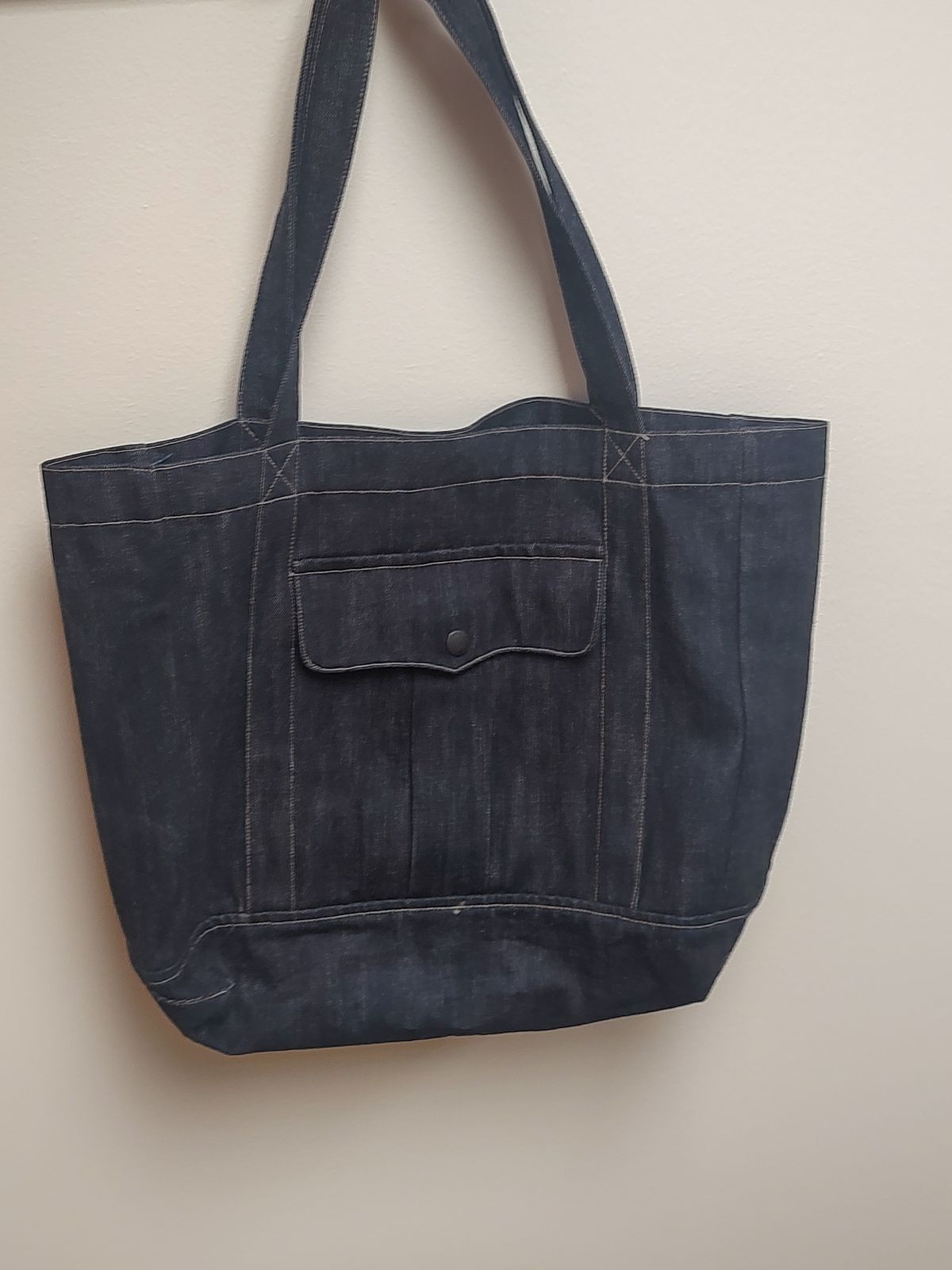 Photo by prospect_joe on January 2, 2024 of the Red Tornado Tote Bag in Unknown Material.