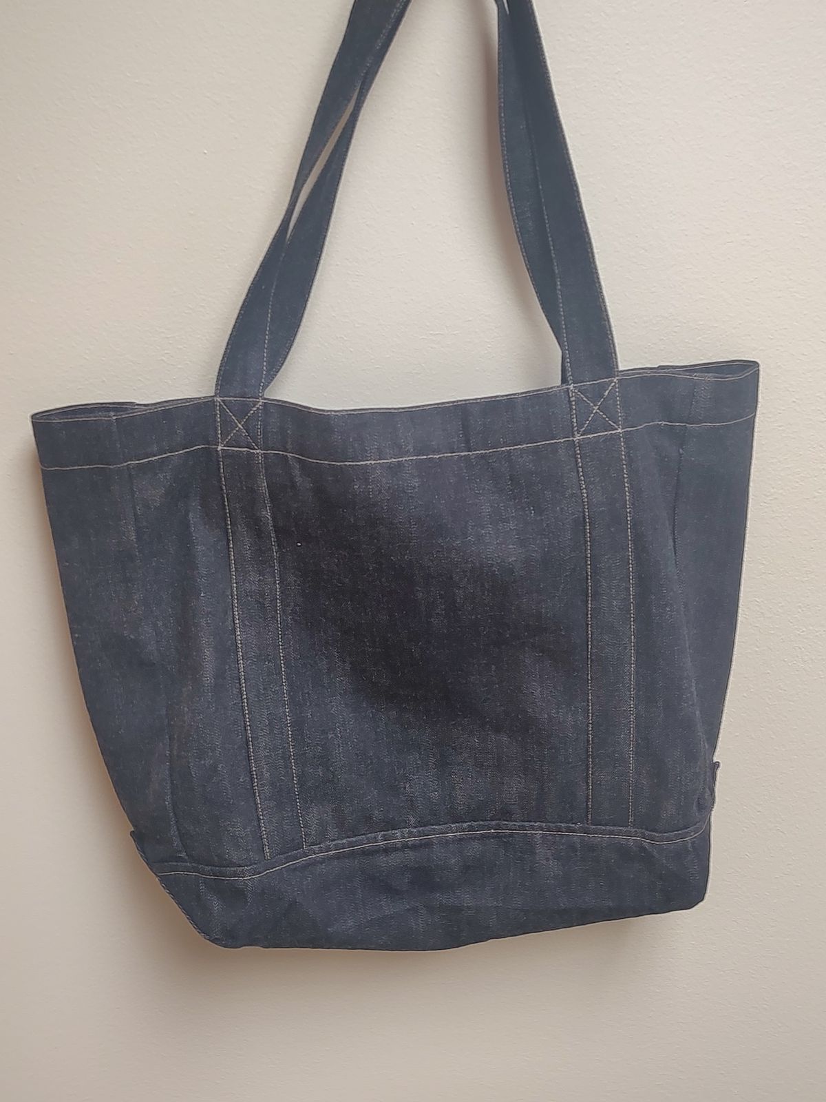 Photo by prospect_joe on January 2, 2024 of the Red Tornado Tote Bag in Unknown Material.