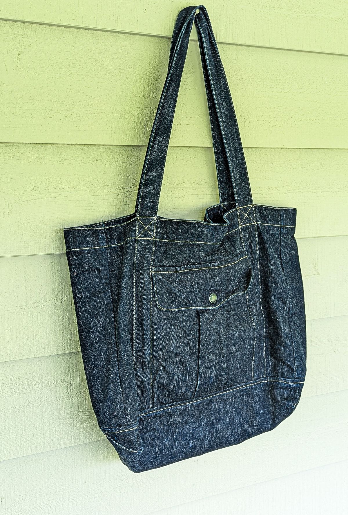 Photo by prospect_joe on April 27, 2025 of the Red Tornado Tote Bag in Unknown Material.