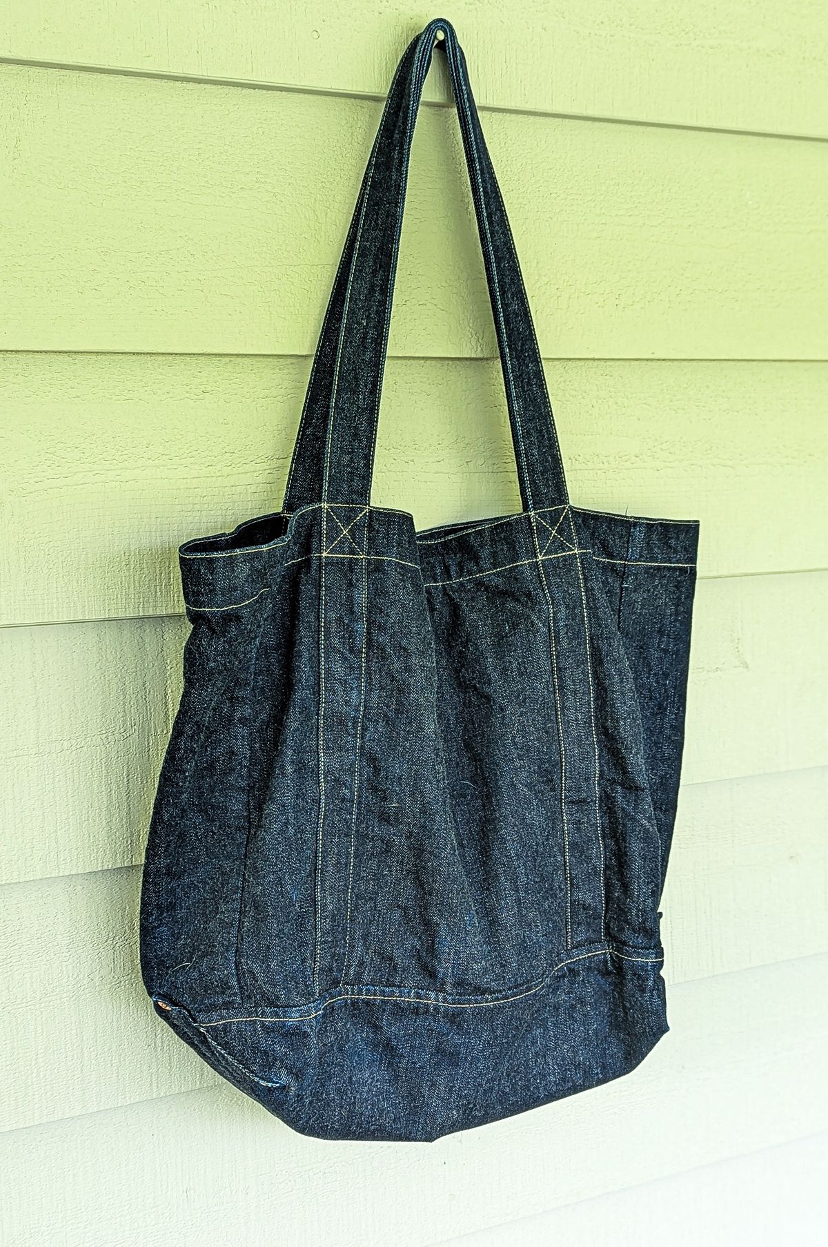 Photo by prospect_joe on April 27, 2025 of the Red Tornado Tote Bag in Unknown Material.