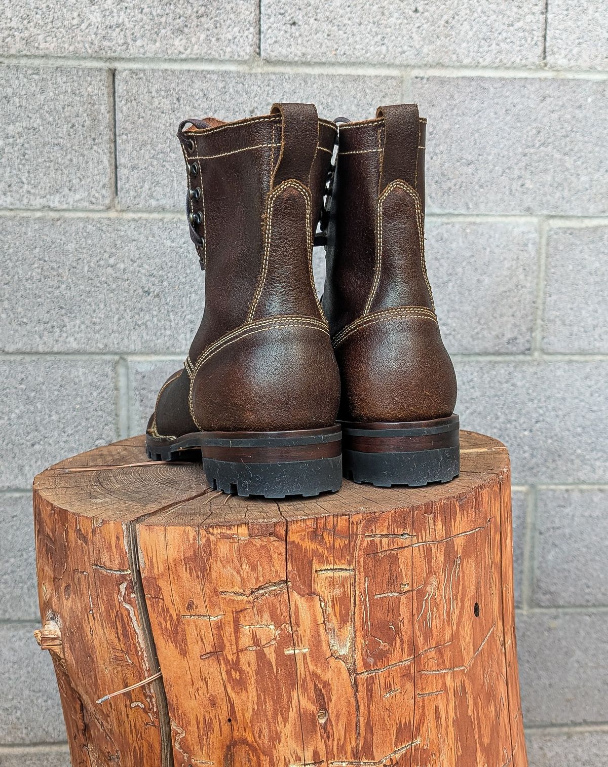 Photo by prospect_joe on September 29, 2025 of the Willie's Handmade Boots Logger in Horween Chromexcel Brown Waxed Flesh.