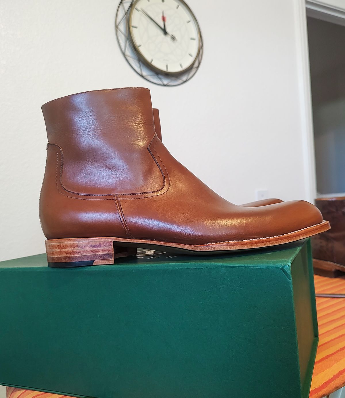 Photo by prospect_joe on September 30, 2024 of the Sapatero Side Zip in Philippine Dark Mustard Calf.