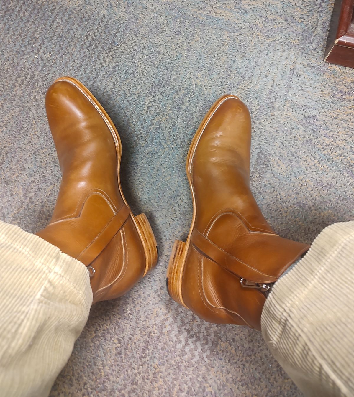 Photo by prospect_joe on October 21, 2024 of the Sapatero Side Zip in Philippine Dark Mustard Calf.