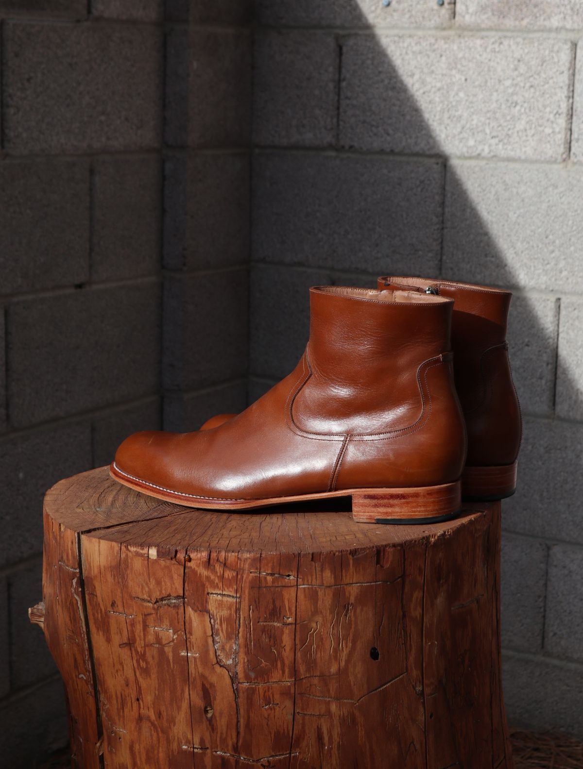 Photo by prospect_joe on November 2, 2024 of the Sapatero Side Zip in Philippine Dark Mustard Calf.