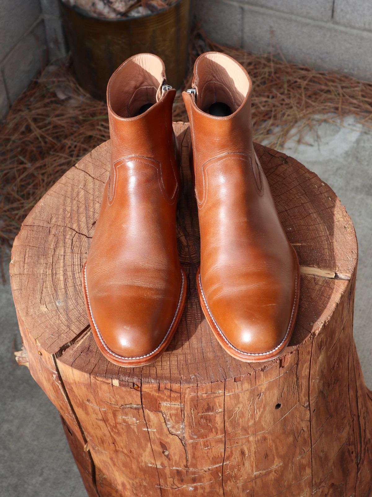 Photo by prospect_joe on November 2, 2024 of the Sapatero Side Zip in Philippine Dark Mustard Calf.