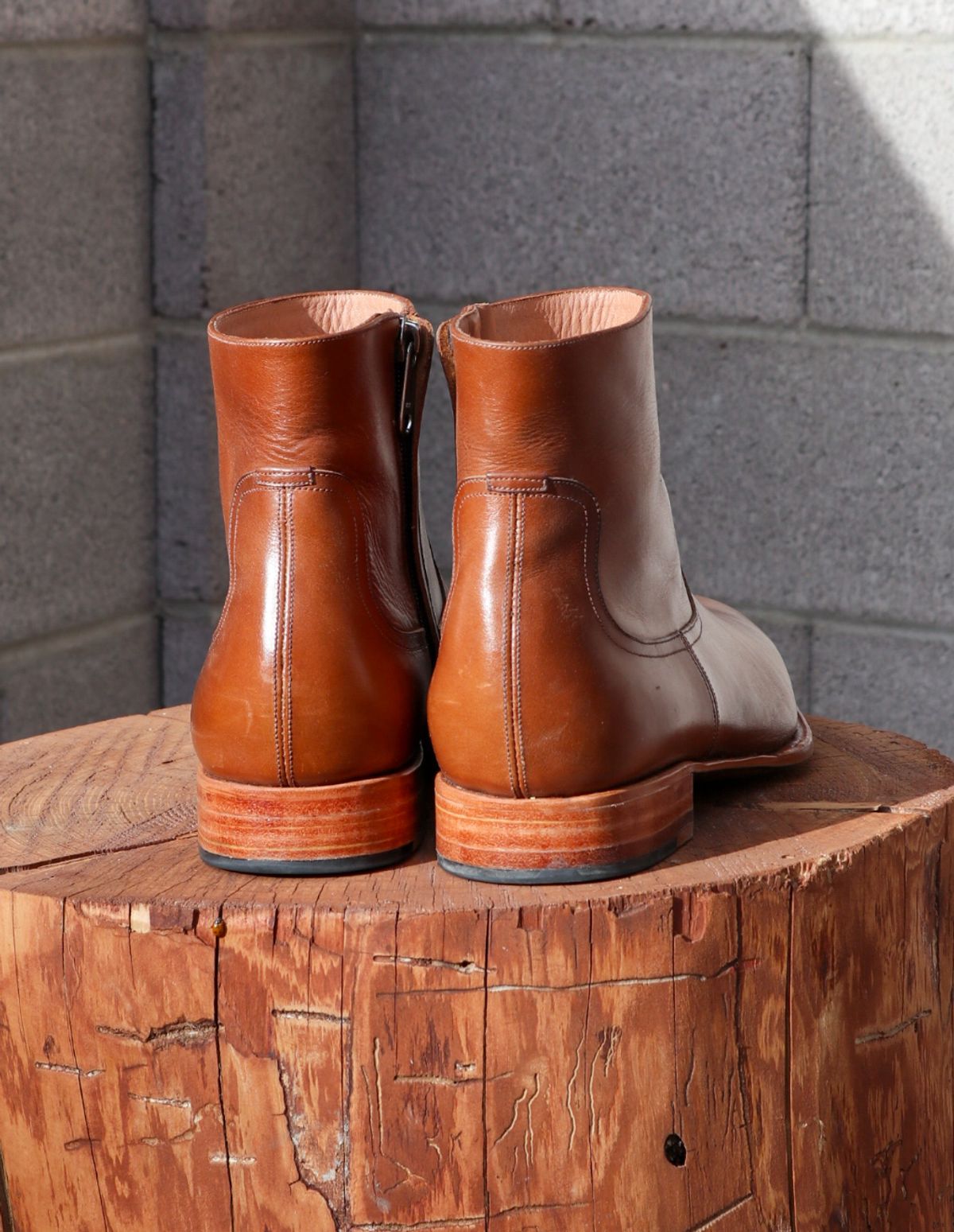 Photo by prospect_joe on November 2, 2024 of the Sapatero Side Zip in Philippine Dark Mustard Calf.