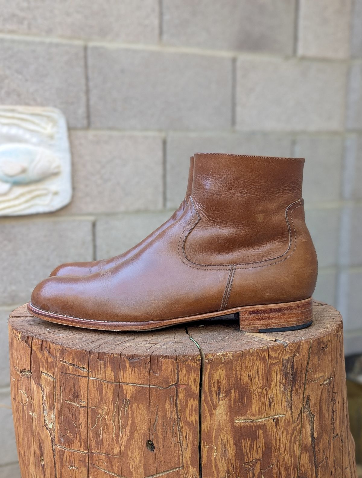 Photo by prospect_joe on March 2, 2025 of the Sapatero Side Zip in Philippine Dark Mustard Calf.
