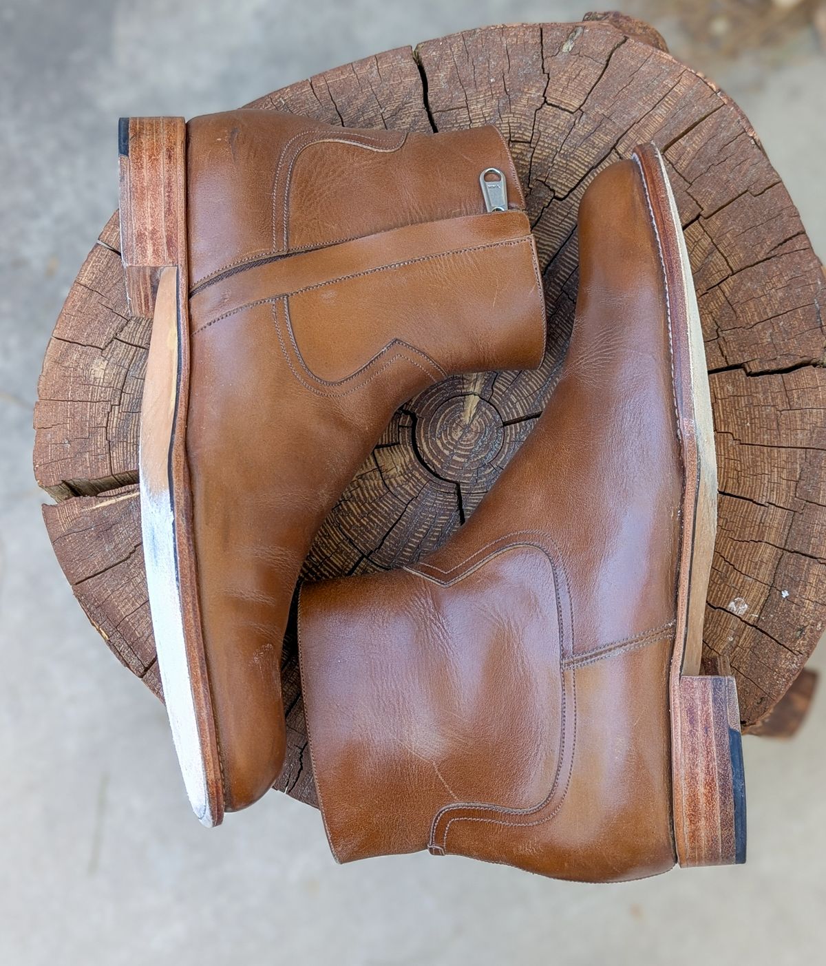 Photo by prospect_joe on March 2, 2025 of the Sapatero Side Zip in Philippine Dark Mustard Calf.