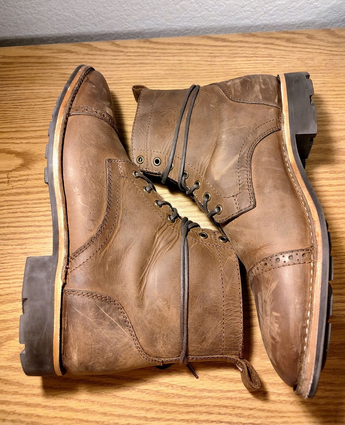 Photo by prospect_joe on October 22, 2022 of the Blkbrd Shoemaker Luchador Service Boot in Unknown Leather.