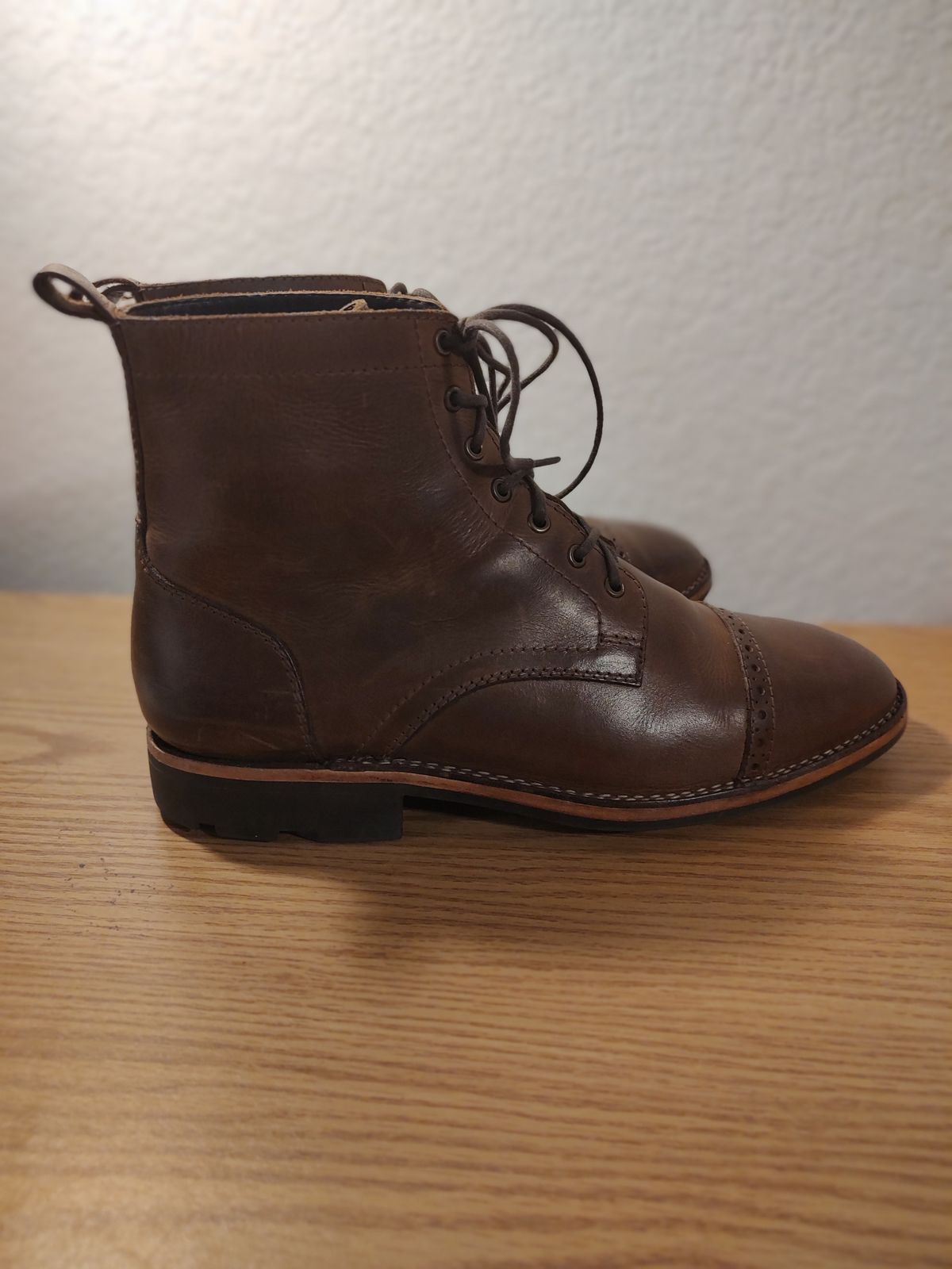 Photo by prospect_joe on November 1, 2022 of the Blkbrd Shoemaker Luchador Service Boot in Unknown Leather.