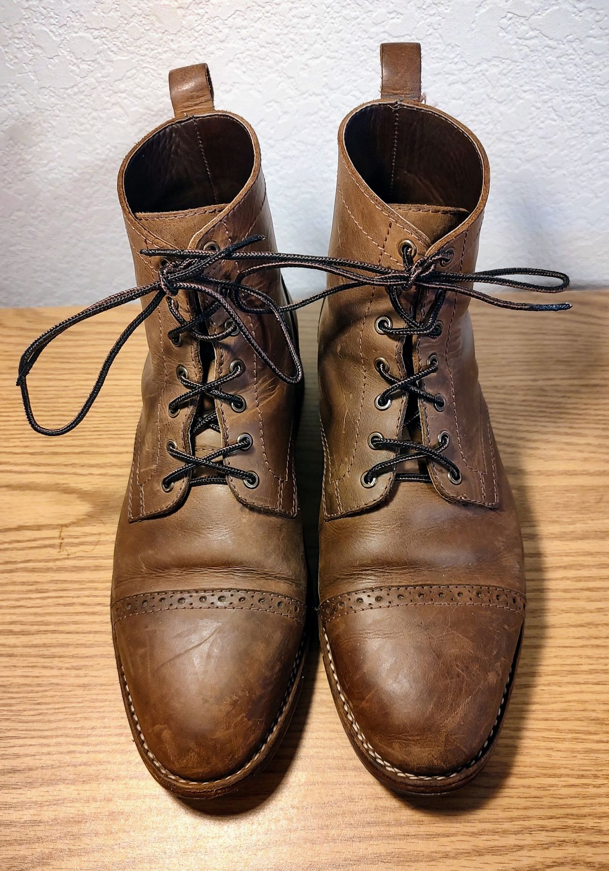 Photo by prospect_joe on December 13, 2022 of the Blkbrd Shoemaker Luchador Service Boot in Unknown Leather.