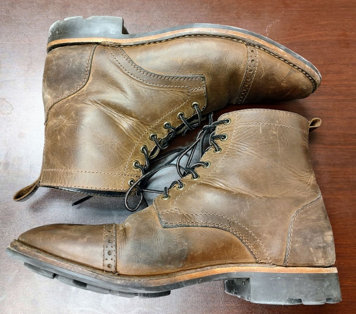Photo by prospect_joe on February 2, 2023 of the Blkbrd Shoemaker Luchador Service Boot in Unknown Leather.