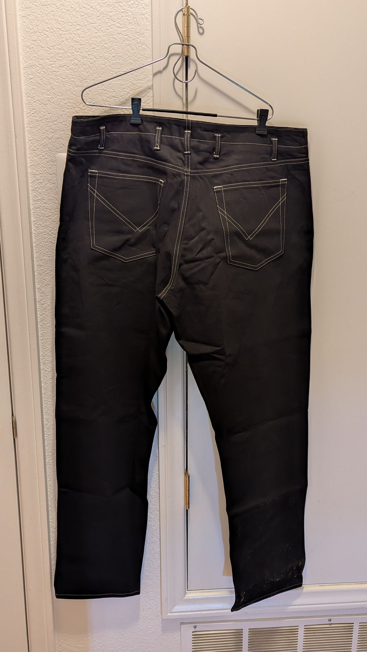 Photo by prospect_joe on January 29, 2025 of the Luxire Hiroshi Kato Black Overdyed Jeans in 13 Oz.