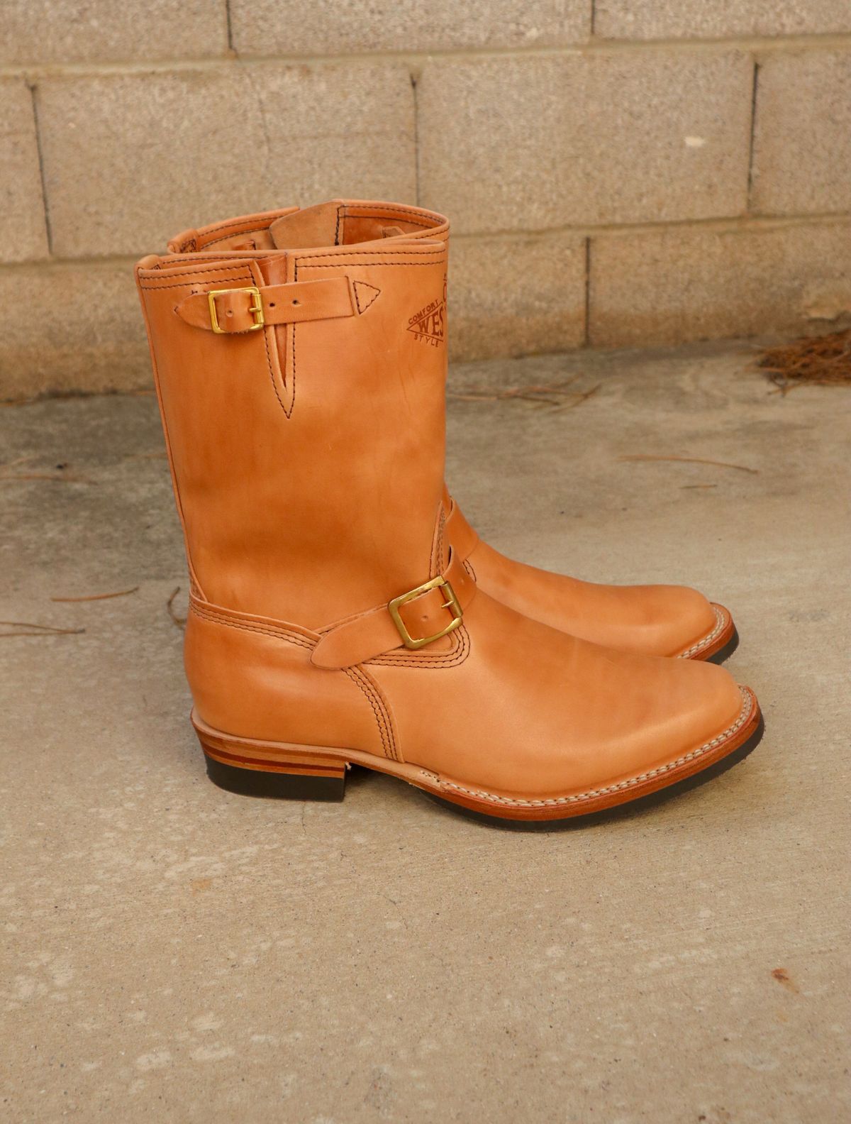 Photo by prospect_joe on April 17, 2024 of the Wesco Boss Engineer Boot in Maryam Natural Horsebutt.