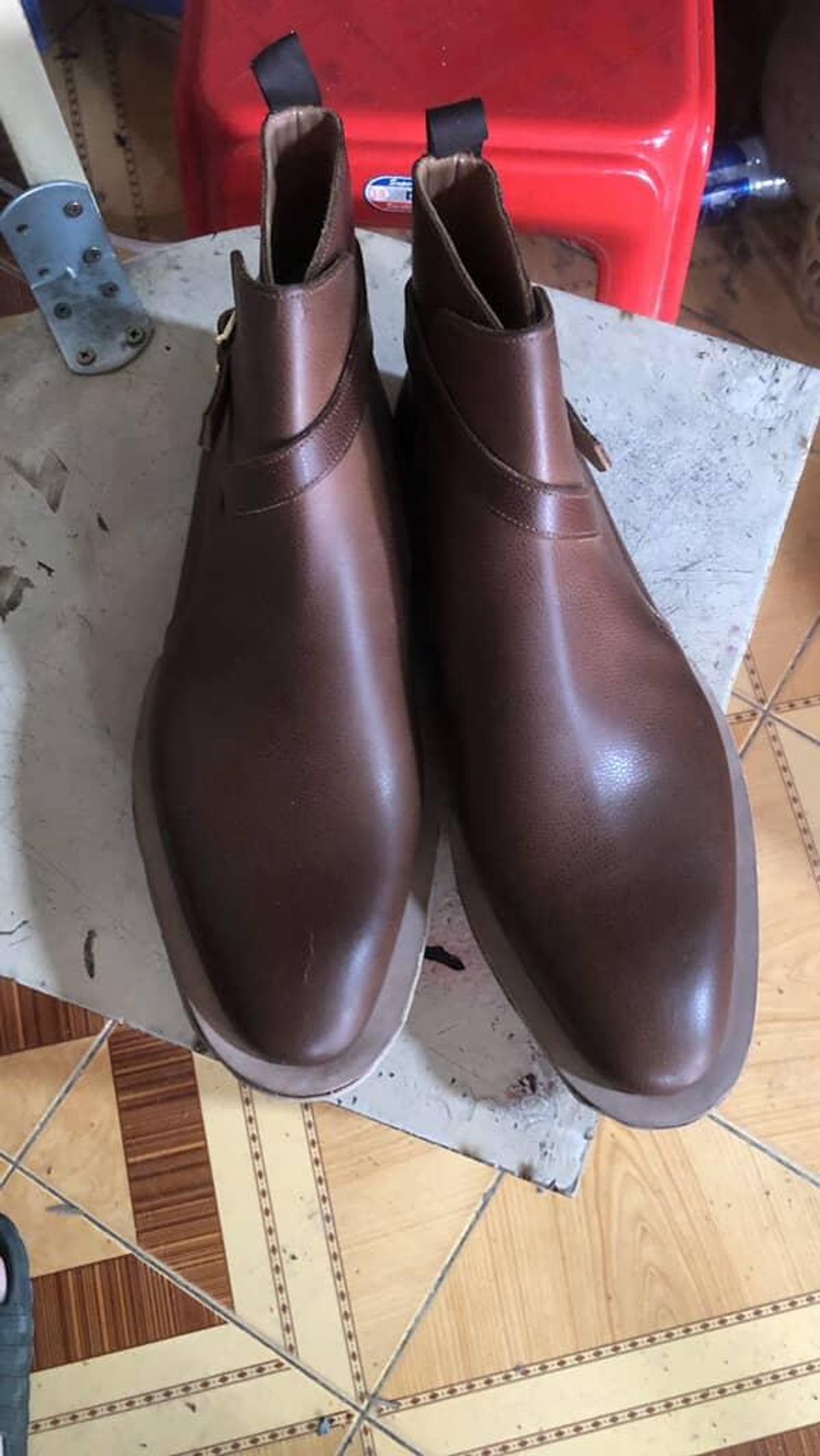 Photo by prospect_joe on July 18, 2025 of the K.M.P.T Shoemaker Jodhpur in Du Puy Brown Country Calf.