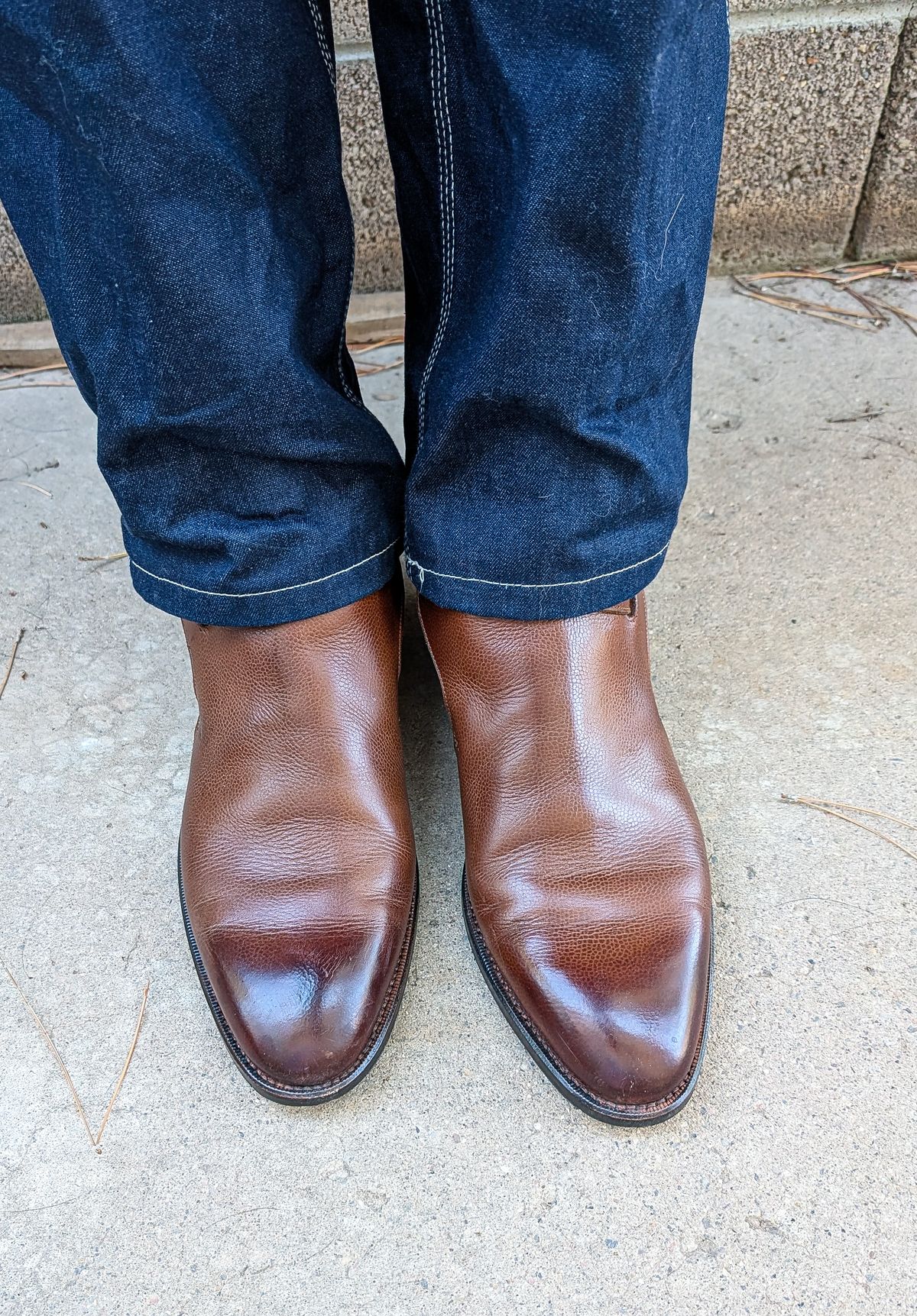 Photo by prospect_joe on August 31, 2025 of the K.M.P.T Shoemaker Jodhpur in Du Puy Brown Country Calf.