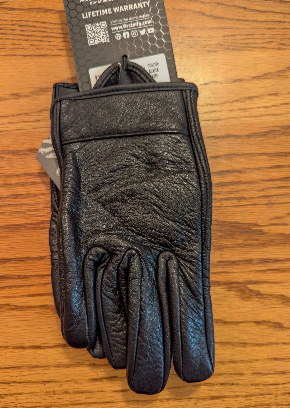 Photo by prospect_joe on January 22, 2025 of the First Manufacturing Company Men's Motorcycle Gloves in Black Deerskin.