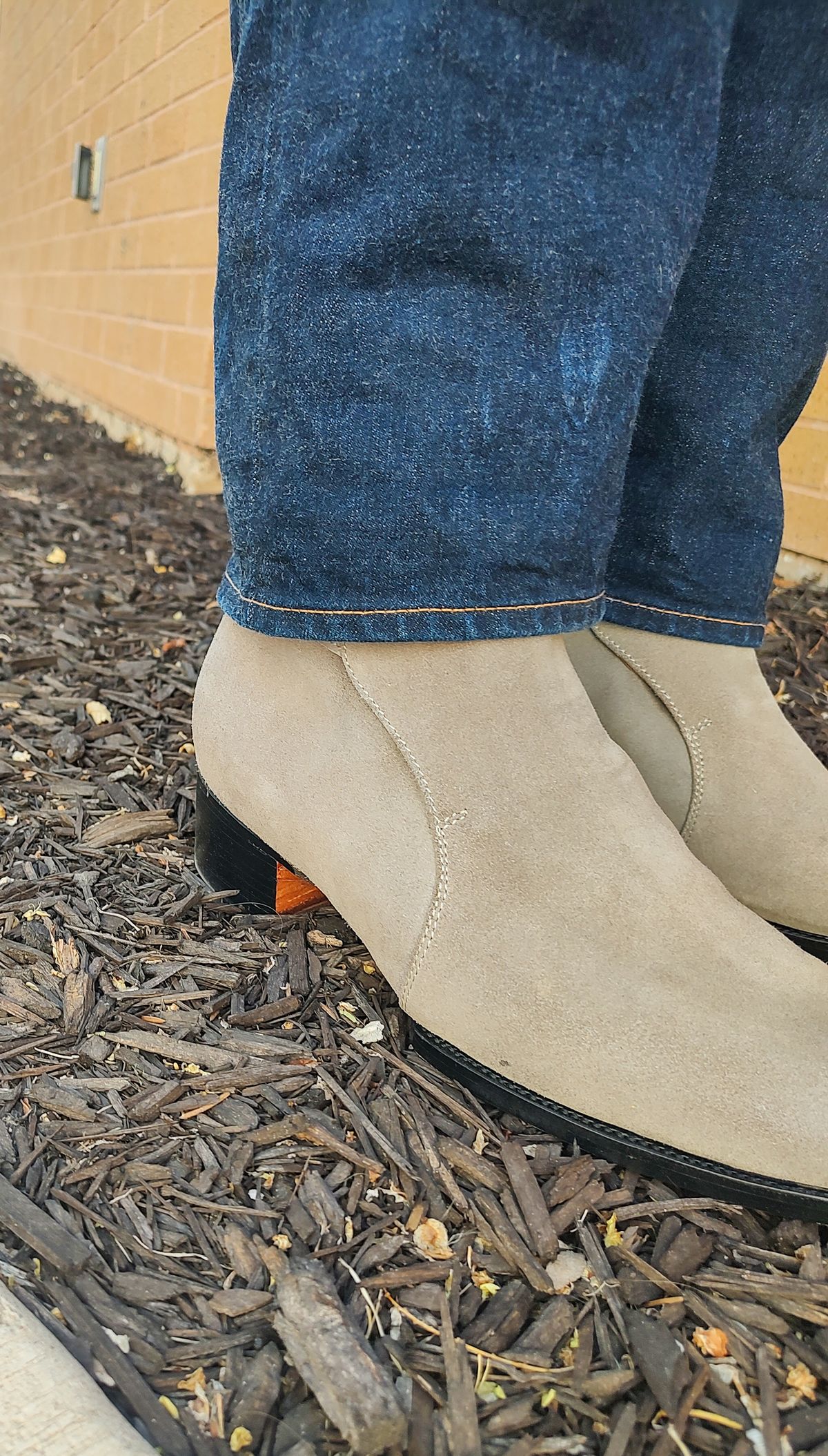 Photo by prospect_joe on September 8, 2024 of the The Last Shoemaker Jodhpur in Grey Suede.