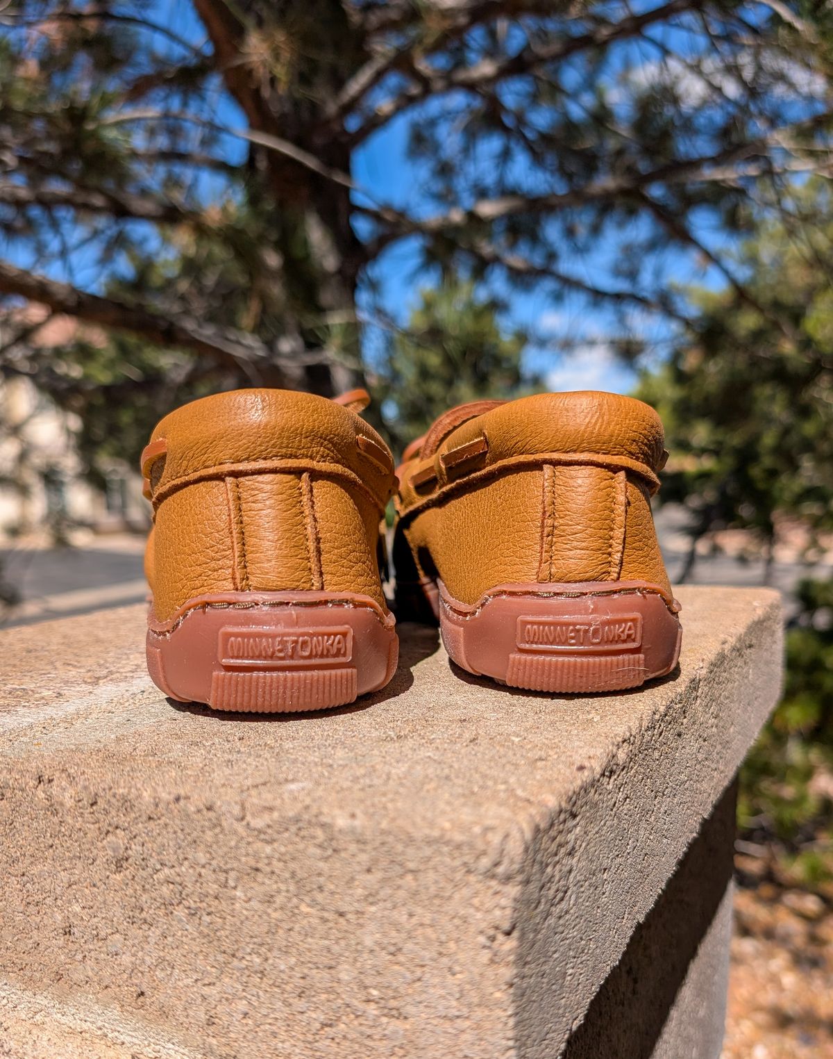 Photo by prospect_joe on October 3, 2025 of the Minnetonka Classic Moccasin in Natural Moosehide.