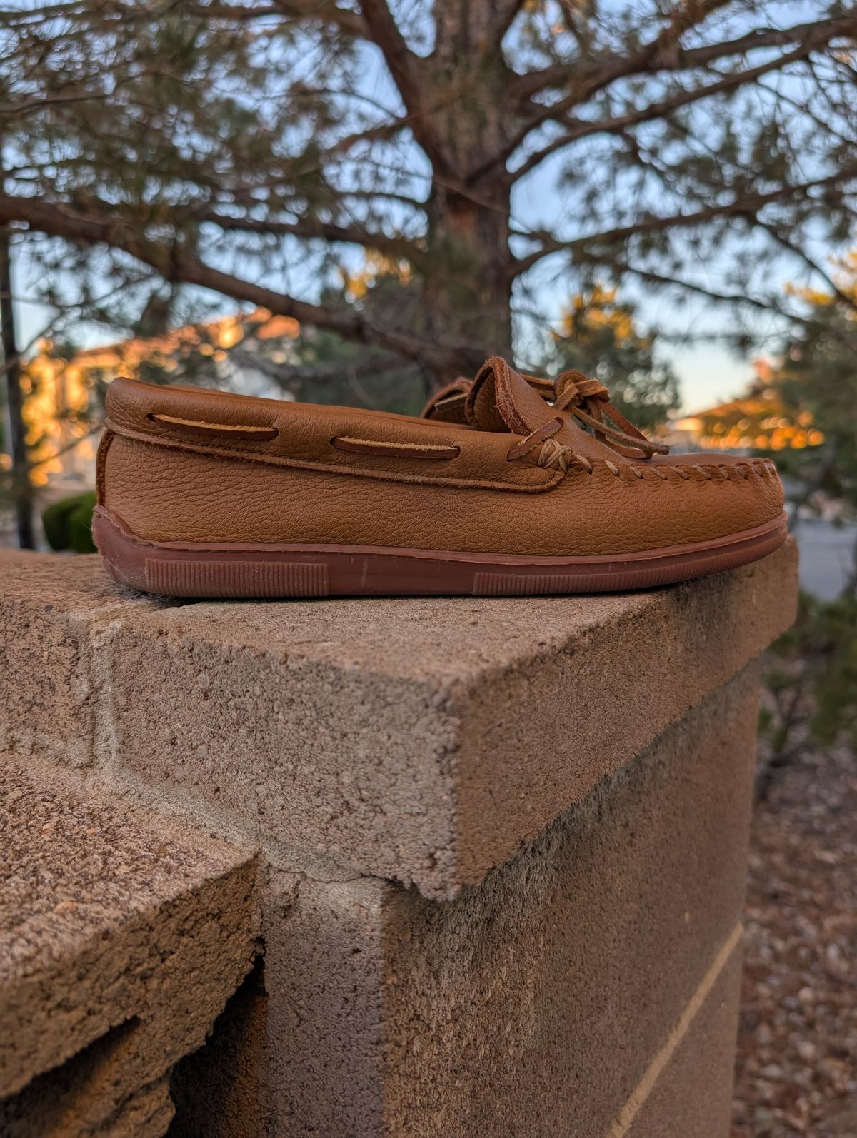 Photo by prospect_joe on November 2, 2025 of the Minnetonka Classic Moccasin in Natural Moosehide.