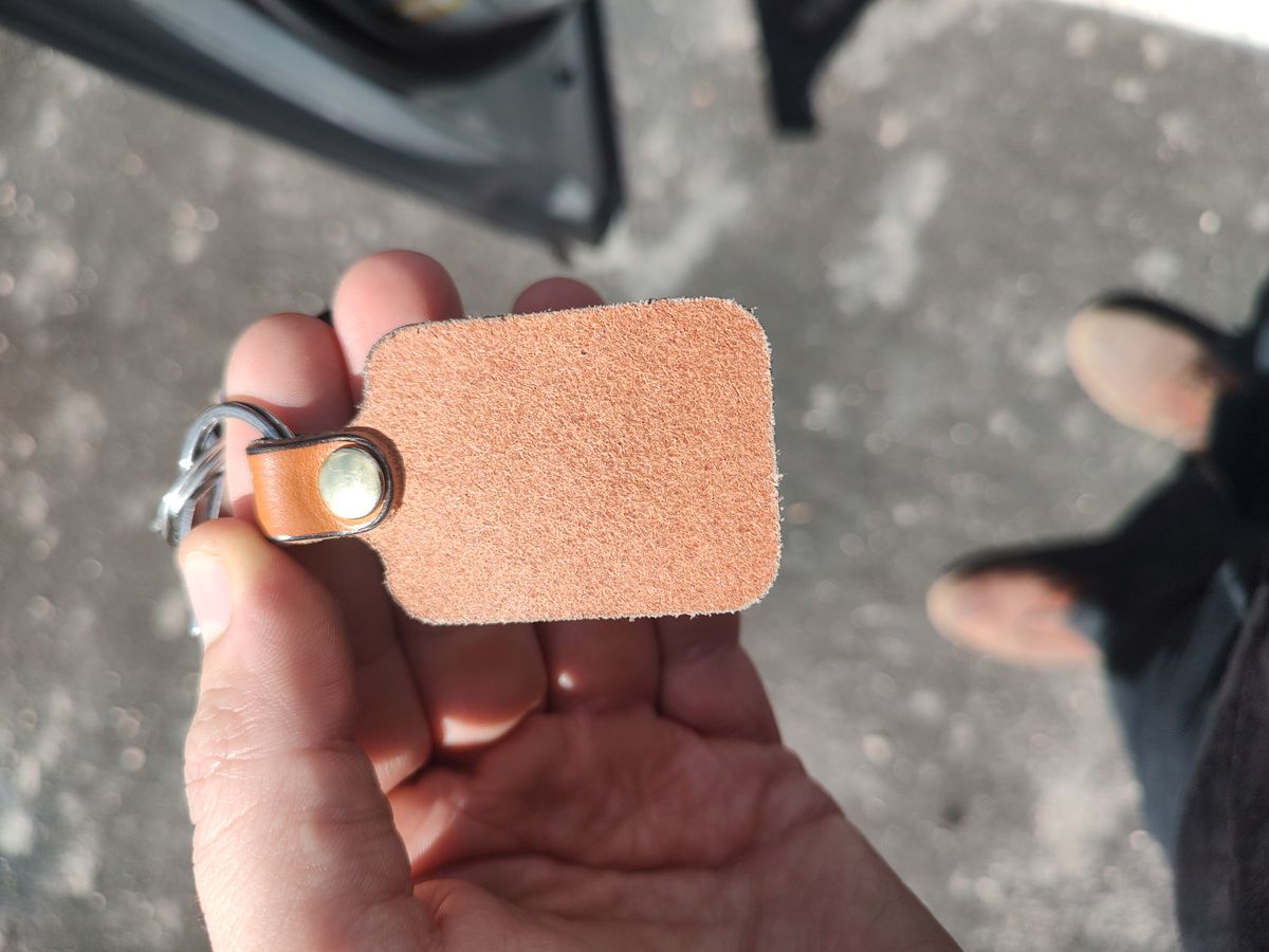 Photo by prospect_joe on September 12, 2024 of the Harker Leatherworks Key Fob in Conceria Walpier Natural Buttero.