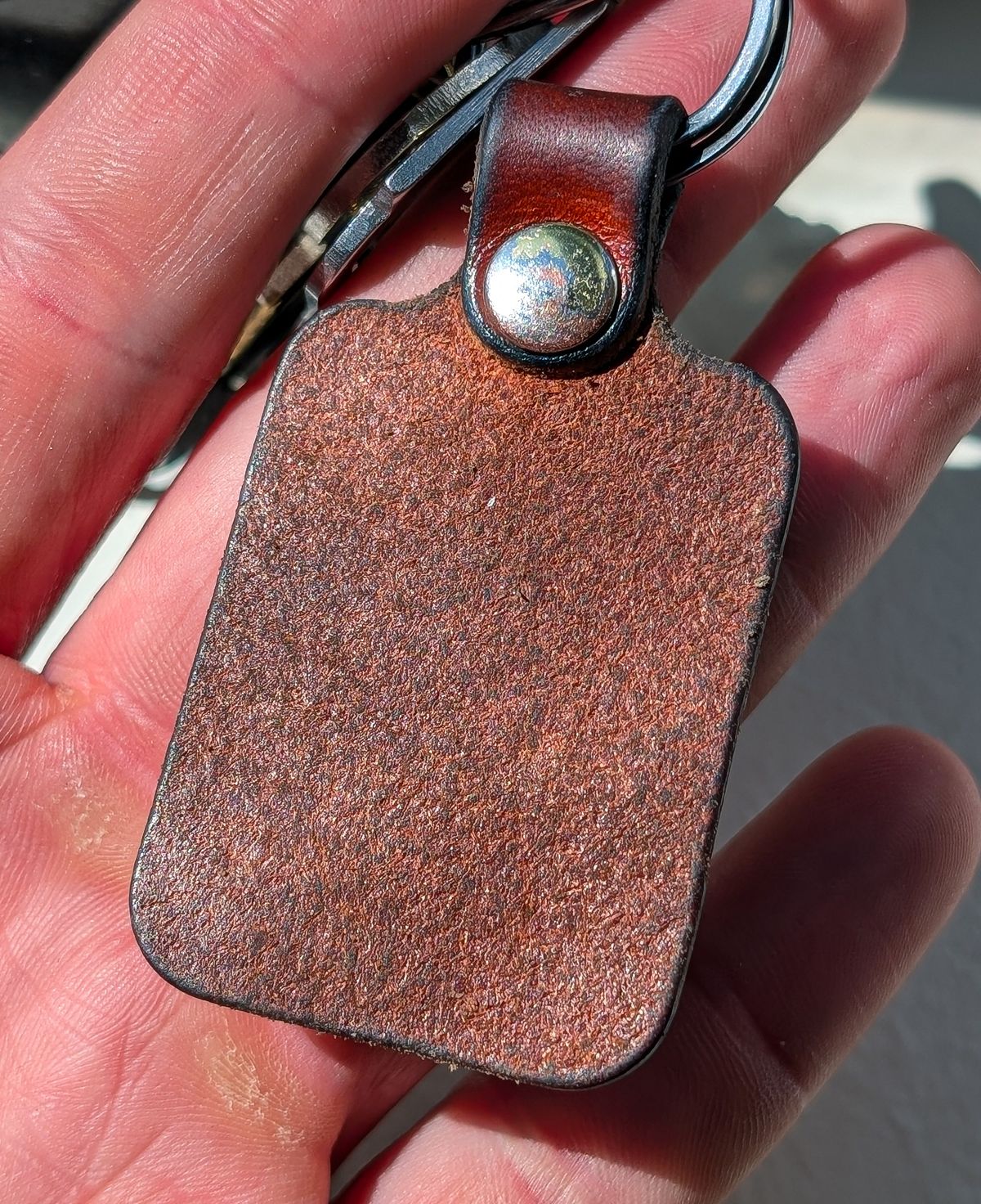 Photo by prospect_joe on June 23, 2025 of the Harker Leatherworks Key Fob in Conceria Walpier Natural Buttero.