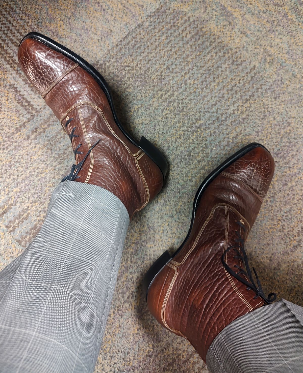 Photo by prospect_joe on August 25, 2024 of the Ichigo Ichie Vintage Boots in Horween Color 8 Montana Bison.