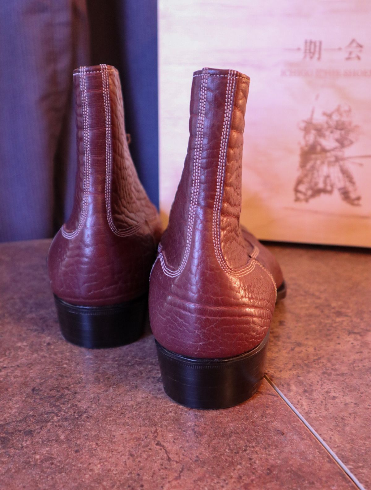 Photo by prospect_joe on October 1, 2023 of the Ichigo Ichie Vintage Boots in Horween Color 8 Montana Bison.