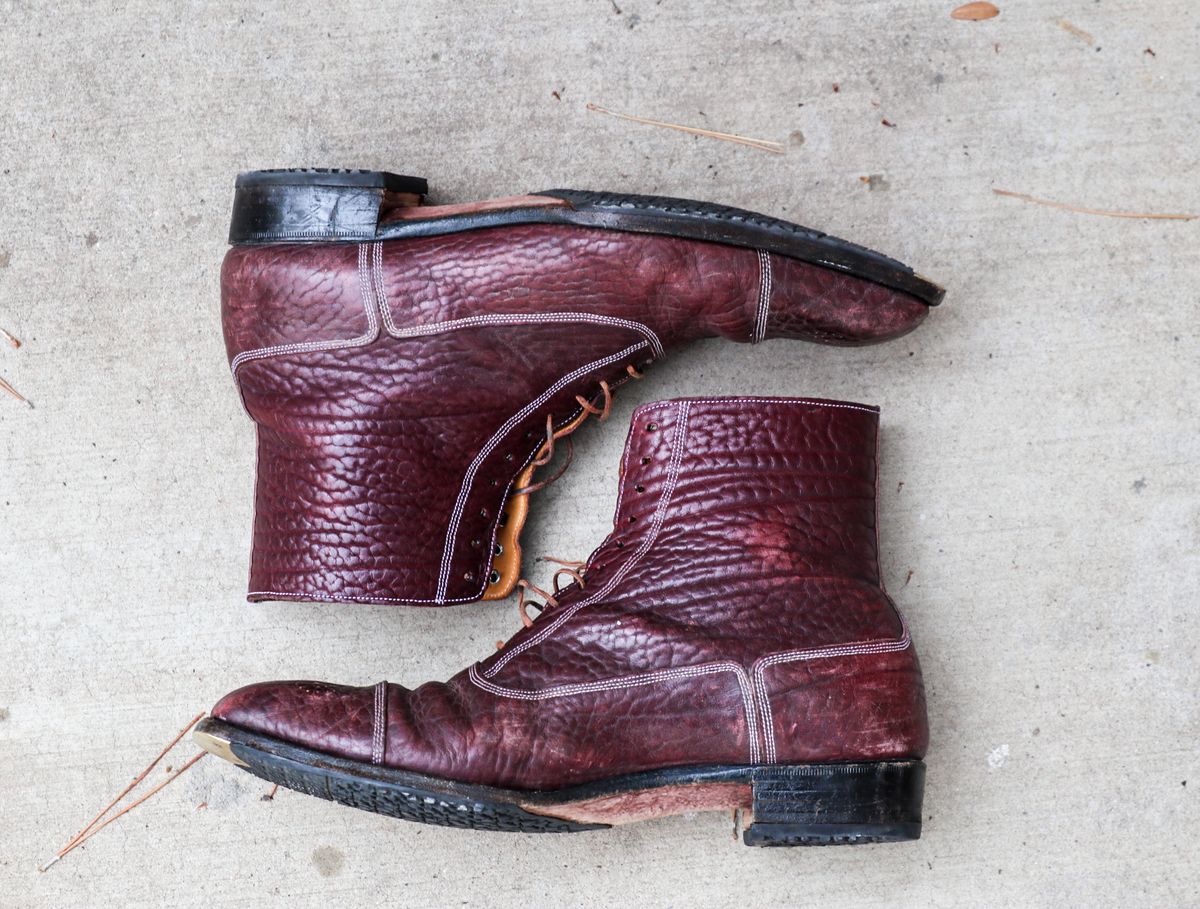 Photo by prospect_joe on December 1, 2023 of the Ichigo Ichie Vintage Boots in Horween Color 8 Montana Bison.