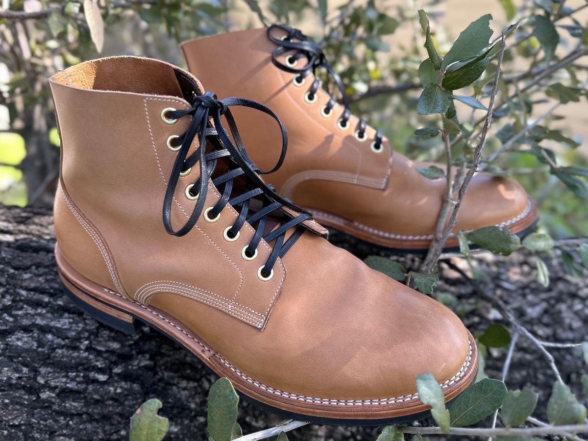 Photo by sononchalant on December 1, 2023 of the New River Boot Boondocker in Horween Moc Latigo.
