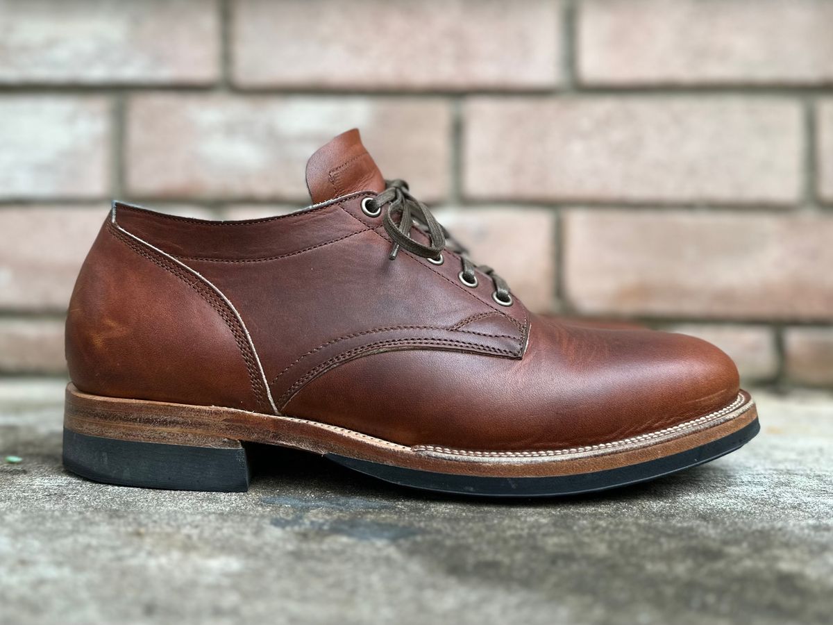 Photo by sononchalant on November 4, 2022 of the Viberg 145 Oxford in Horween Saddle Tan Chromepak.