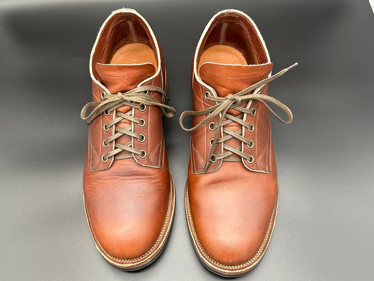 Photo by sononchalant on January 1, 2023 of the Viberg 145 Oxford in Horween Saddle Tan Chromepak.