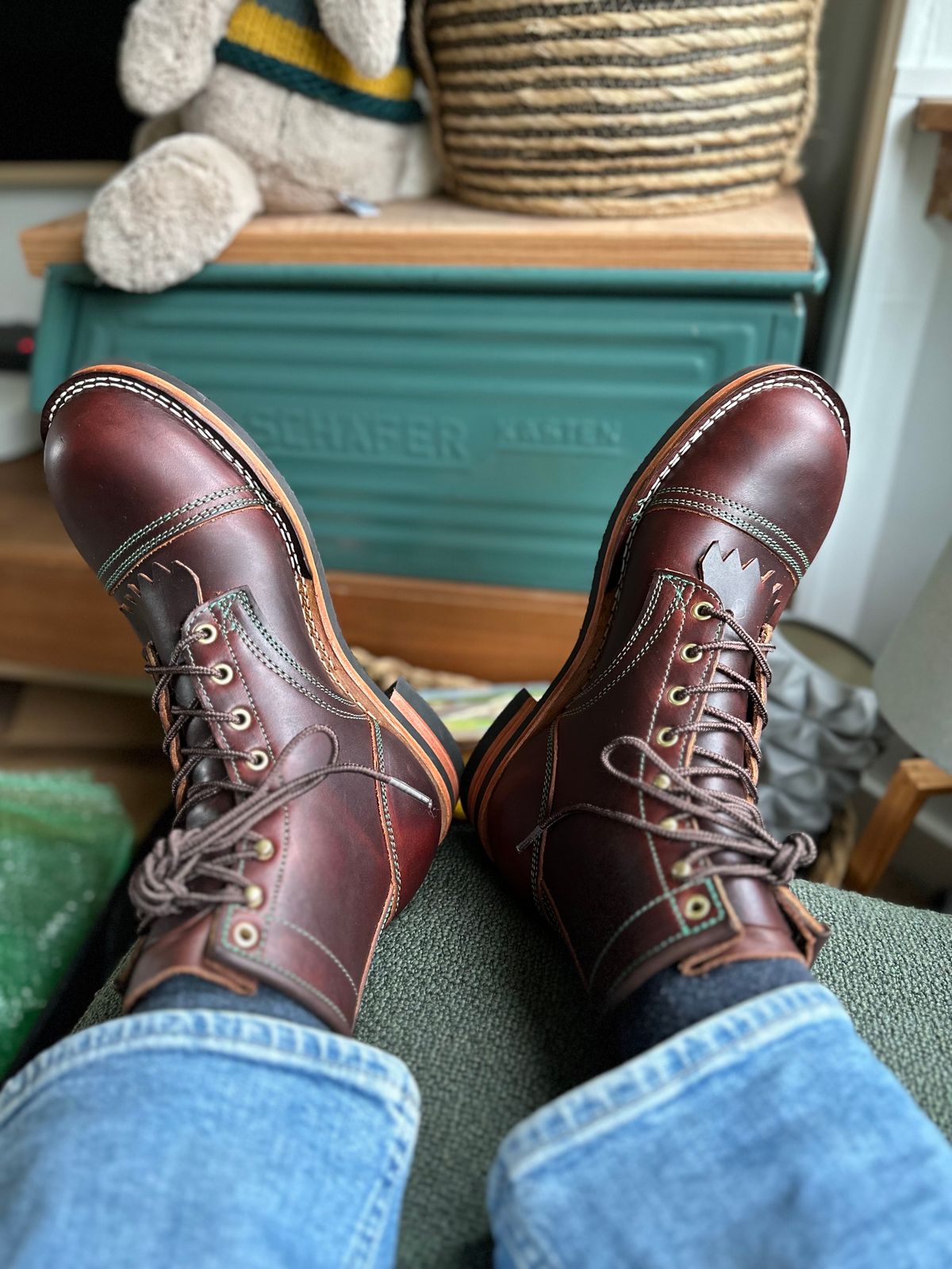 Photo by Dutchbootsguy on October 1, 2023 of the Frank's Boots Ground Pounder in Wickett & Craig Chestnut Oiled Latigo.