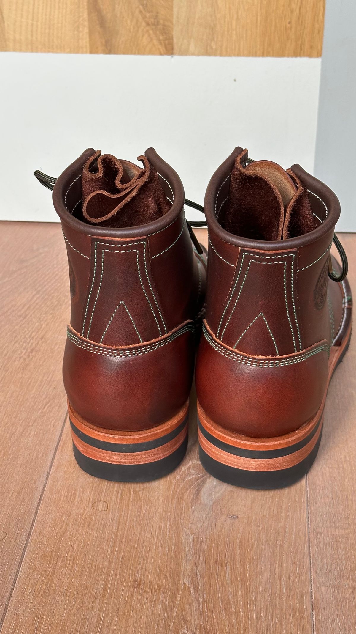 Photo by Dutchbootsguy on October 1, 2023 of the Frank's Boots Ground Pounder in Wickett & Craig Chestnut Oiled Latigo.
