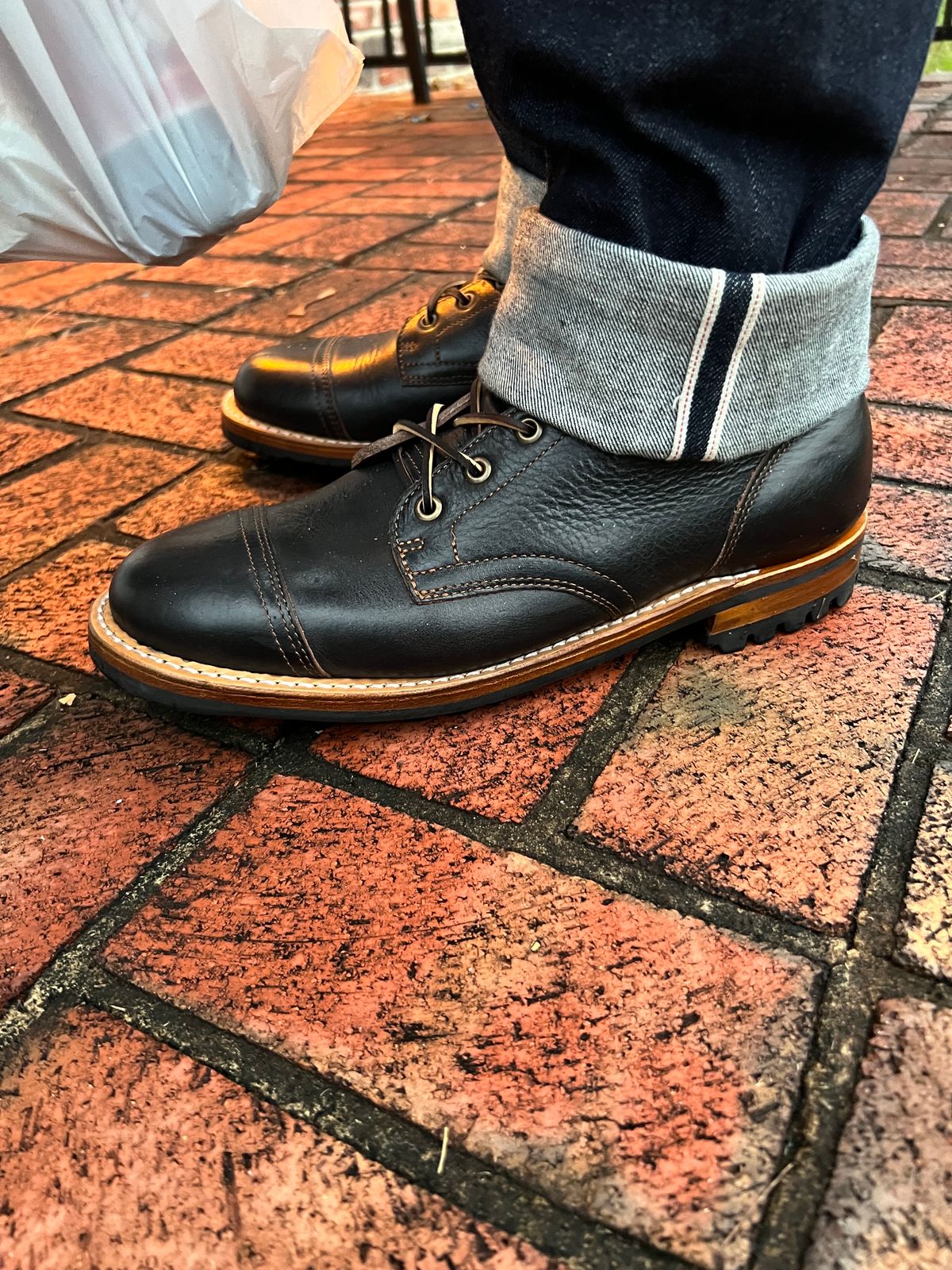 Photo by MrHammett86 on October 6, 2023 of the Truman Unknown Model in Black Teacore.