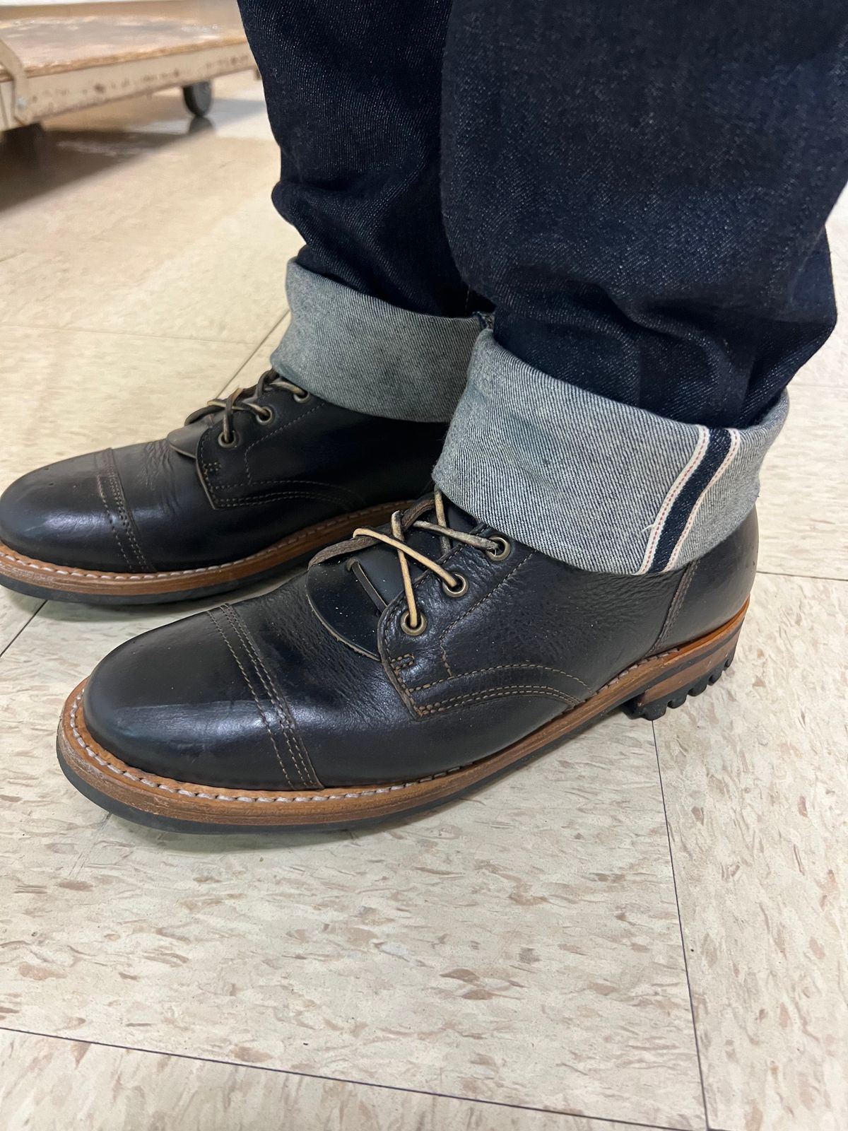 Photo by MrHammett86 on October 21, 2023 of the Truman Unknown Model in Black Teacore.