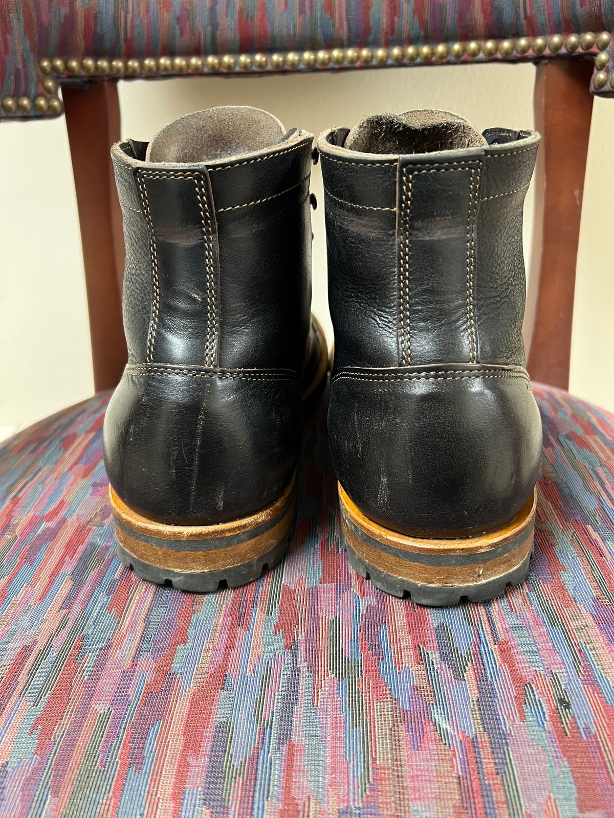 Photo by MrHammett86 on November 9, 2023 of the Truman Unknown Model in Black Teacore.