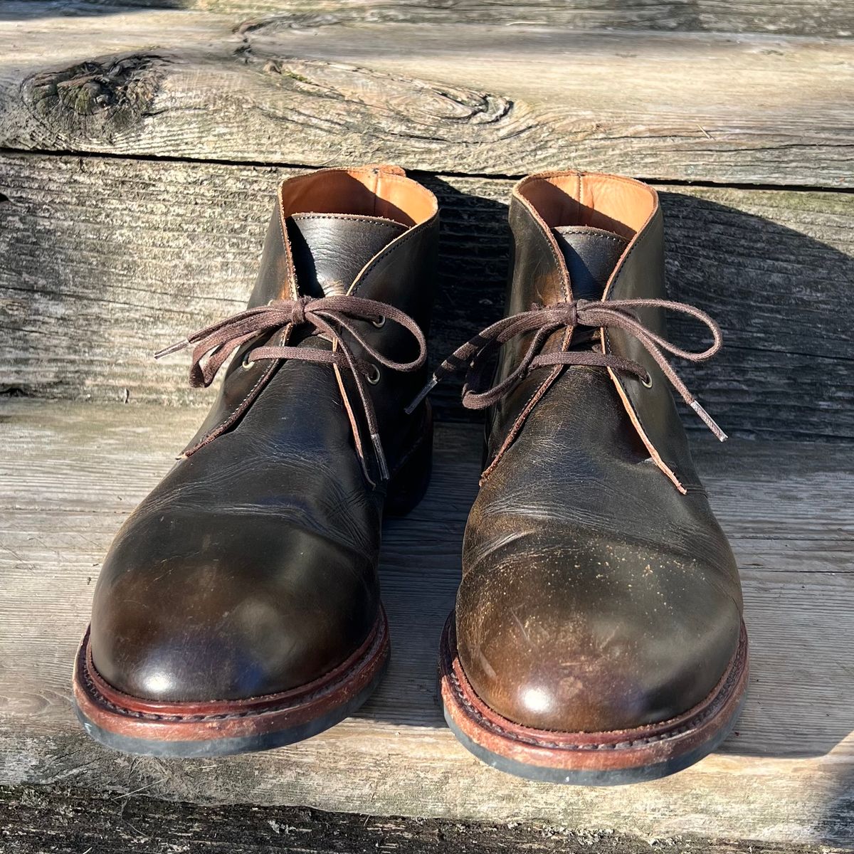 Photo by mreams99 on December 4, 2025 of the Allen Edmonds Chandler in Allen Edmonds / Antique Hickory.