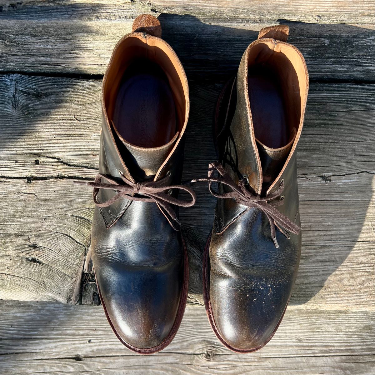 Photo by mreams99 on December 4, 2025 of the Allen Edmonds Chandler in Allen Edmonds / Antique Hickory.