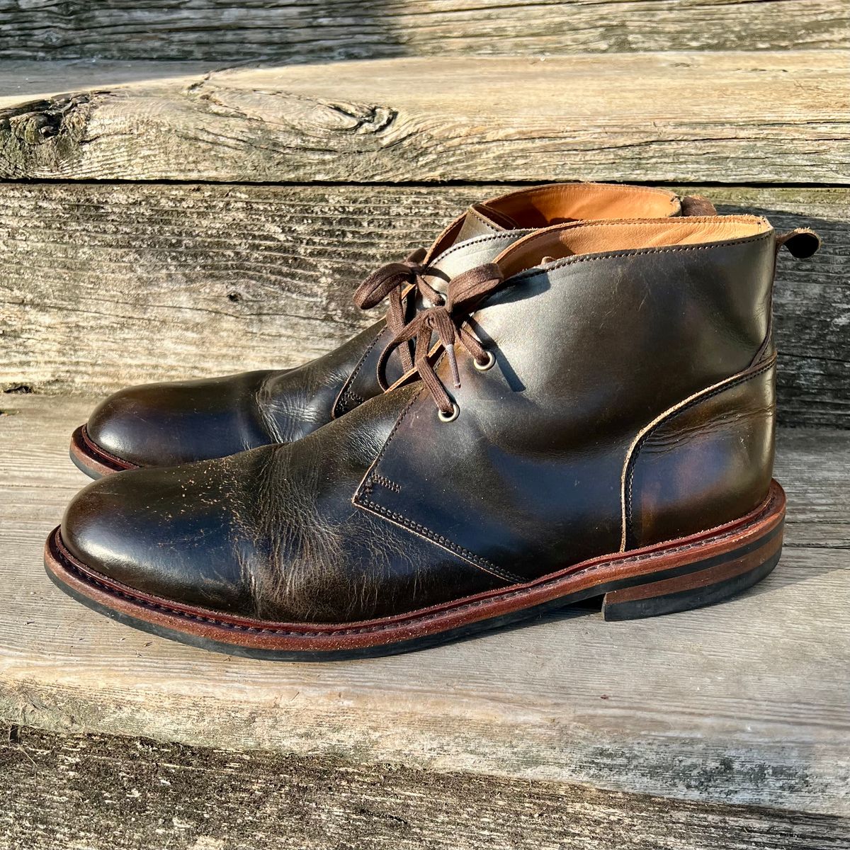 Photo by mreams99 on January 5, 2026 of the Allen Edmonds Chandler in Allen Edmonds / Antique Hickory.