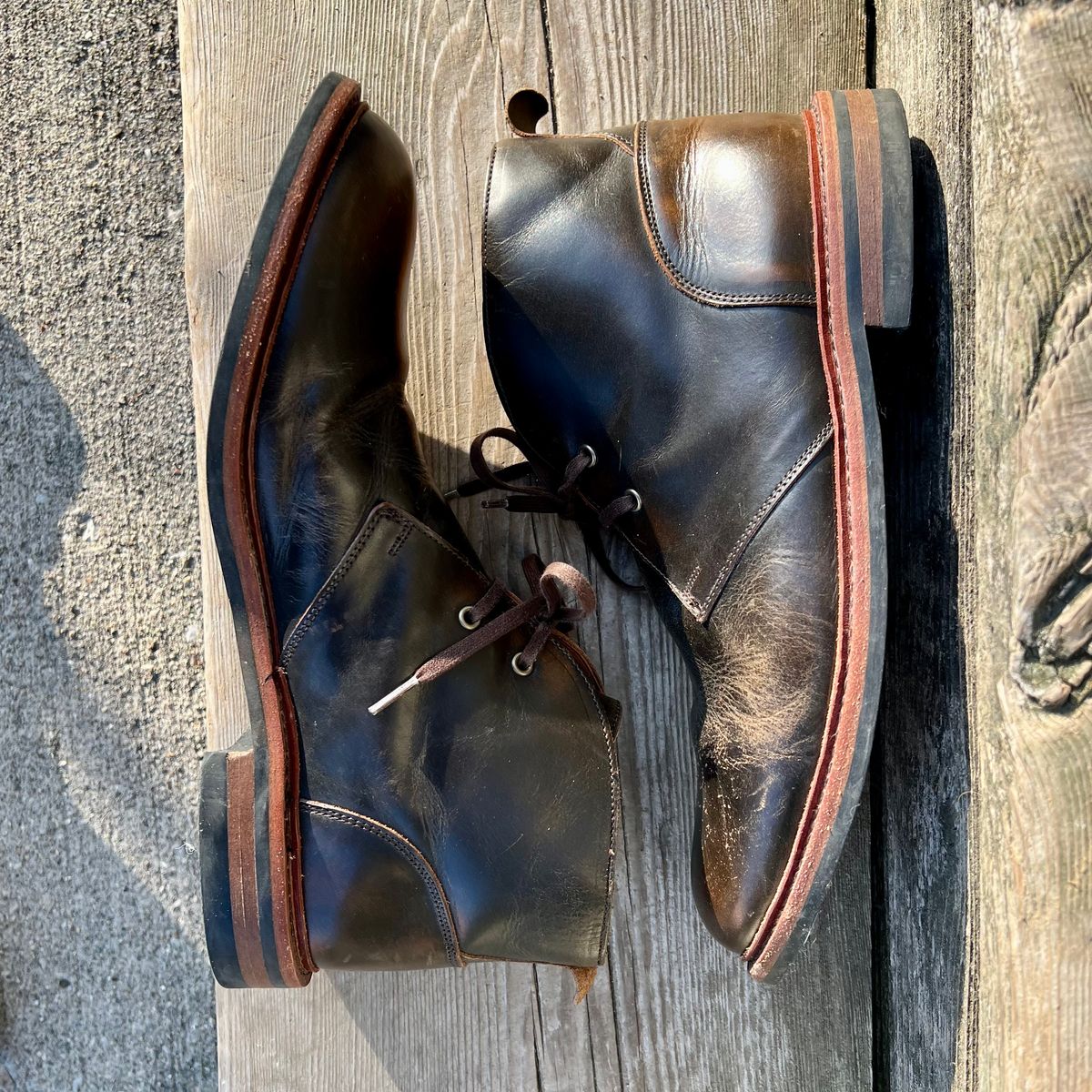 Photo by mreams99 on January 5, 2026 of the Allen Edmonds Chandler in Allen Edmonds / Antique Hickory.