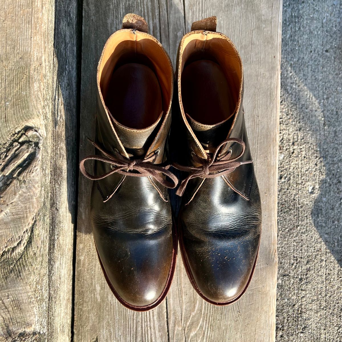 Photo by mreams99 on January 5, 2026 of the Allen Edmonds Chandler in Allen Edmonds / Antique Hickory.