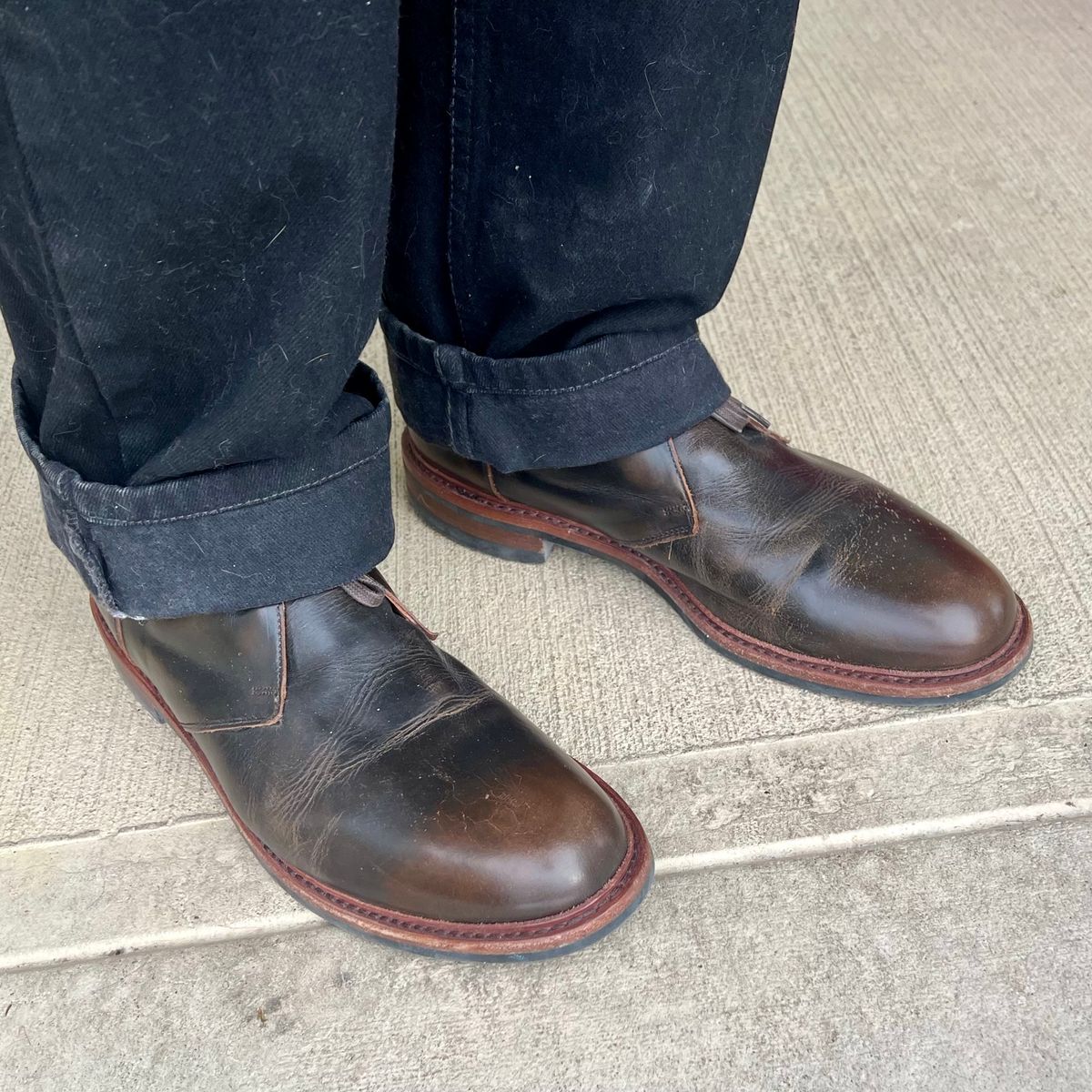 Photo by mreams99 on February 3, 2026 of the Allen Edmonds Chandler in Allen Edmonds / Antique Hickory.